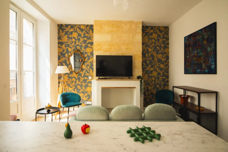 Renovated Apartment : Living Room. Downtown Bordeaux, France